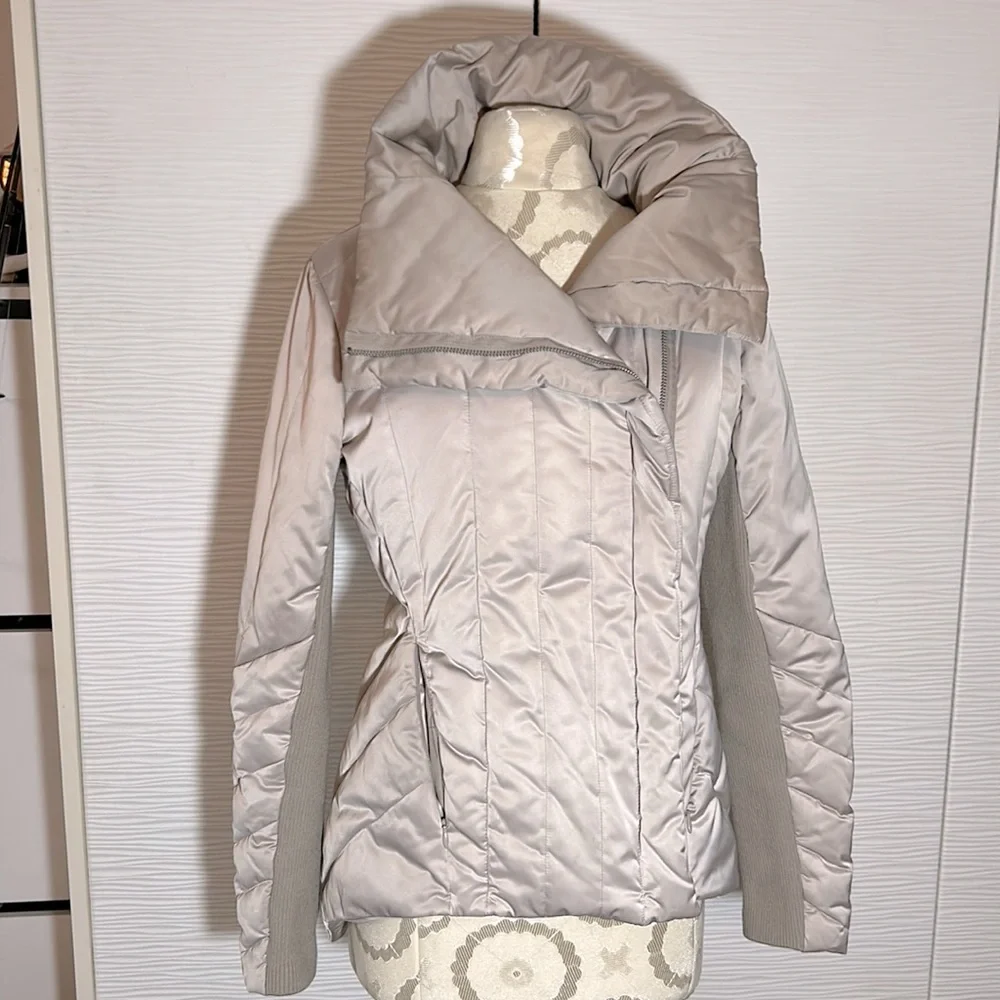 BCBGMaxAzria duck down filled puffer, Sz S (fits Med too) - Picture 3 of 9